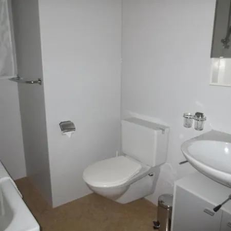 Schaad 4-bett-wohnung شقة هاسليبرغ